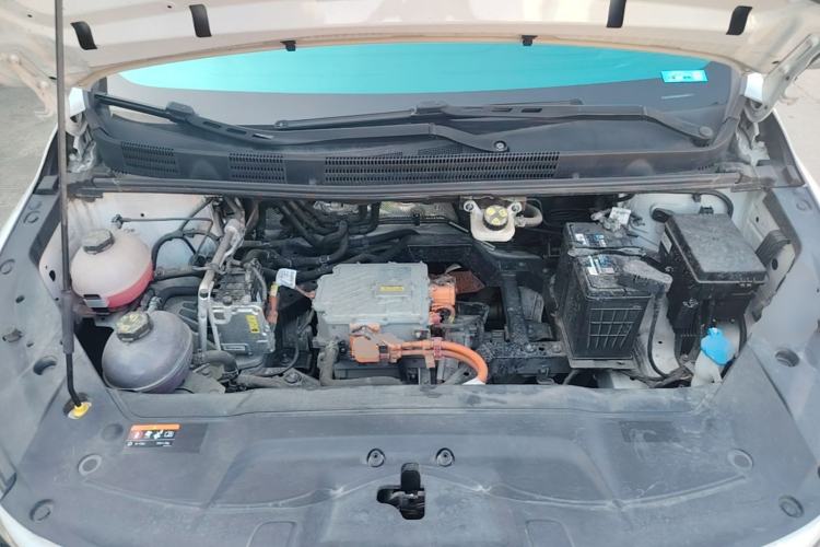 Used Livan Maple 80v PRO 2022 Comfort Edition Standard Range Version Engine Bay