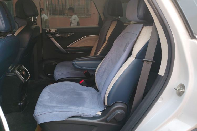 Used Livan Maple 80v PRO 2022 Comfort Model Long-Range Version Left Rear Seat