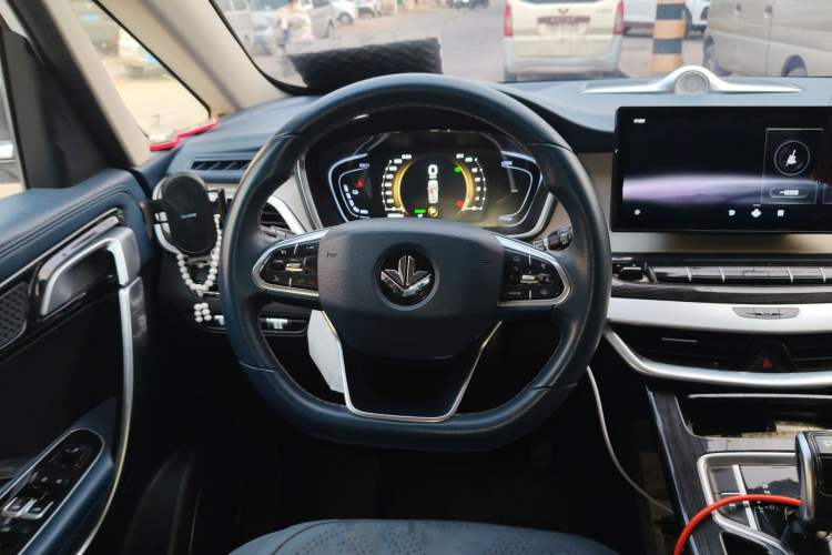 Used Livan Maple 80v PRO 2022 Comfort Model Long-Range Version Steering Wheel