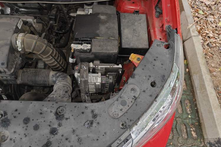 Used Livan X3 PRO 2022 1.5L CVT Xiao Sa Engine Bay Left
