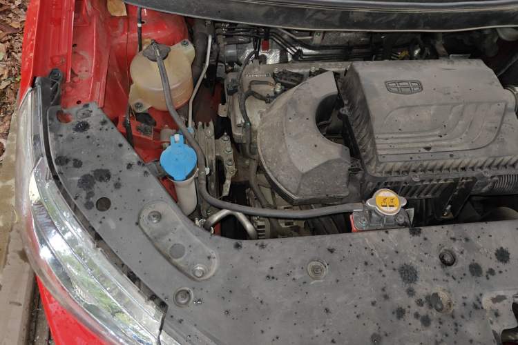 Used Livan X3 PRO 2022 1.5L CVT Xiao Sa Engine Bay Right
