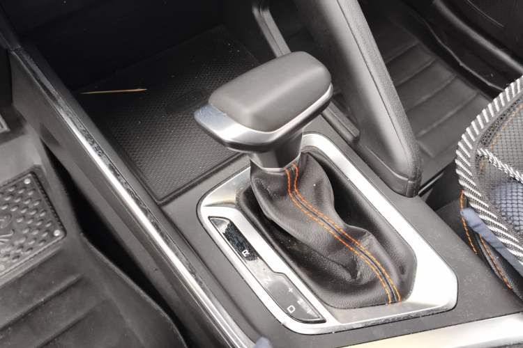 Used Livan X3 PRO 2022 1.5L CVT Xiao Sa Gear Lever