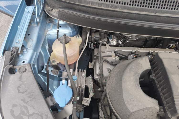Used Livan X3 PRO 2022 1.5L Manual Little Cutie Engine Bay Right
