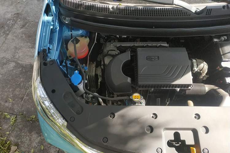Used Livan X3 PRO 2022 1.5L CVT Xiao Sa Engine Bay Right