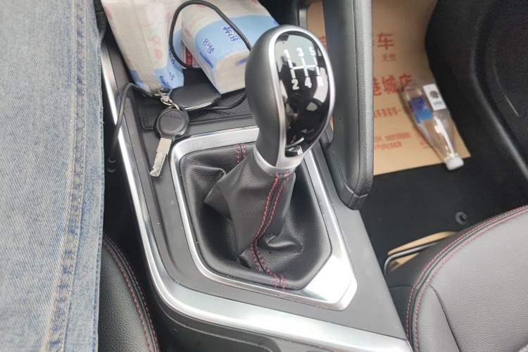 Used Livan X3 PRO 2022 1.5L Manual Little Cutie Gear Lever