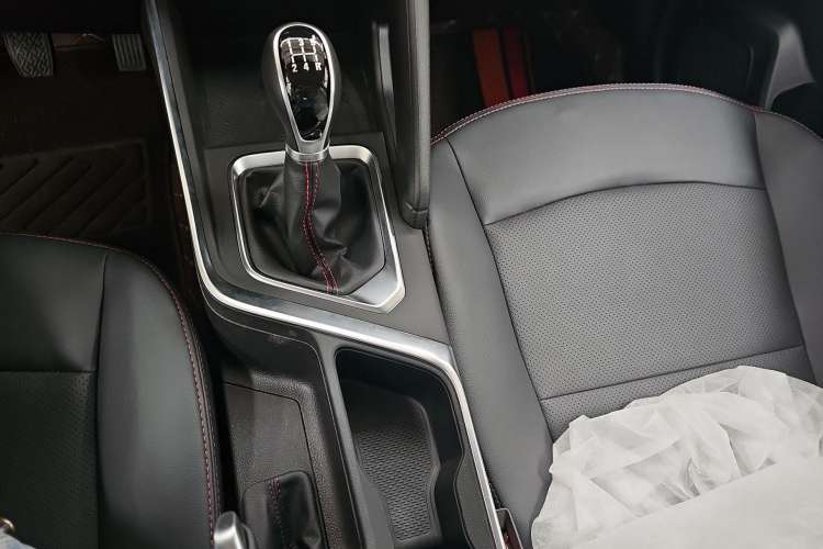 Used Livan X3 PRO 2022 1.5L Manual Little Cutie Gear Lever