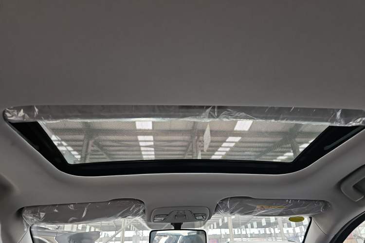 Used Livan X3 PRO 2022 1.5L Manual Little Cutie Headliner