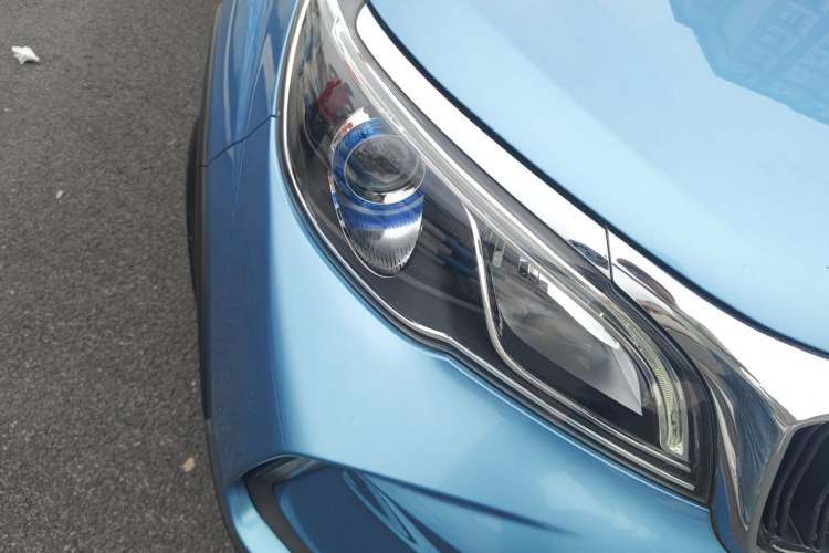 Used Livan X3 PRO 2022 1.5L Manual Little Cutie Right Front Headlight