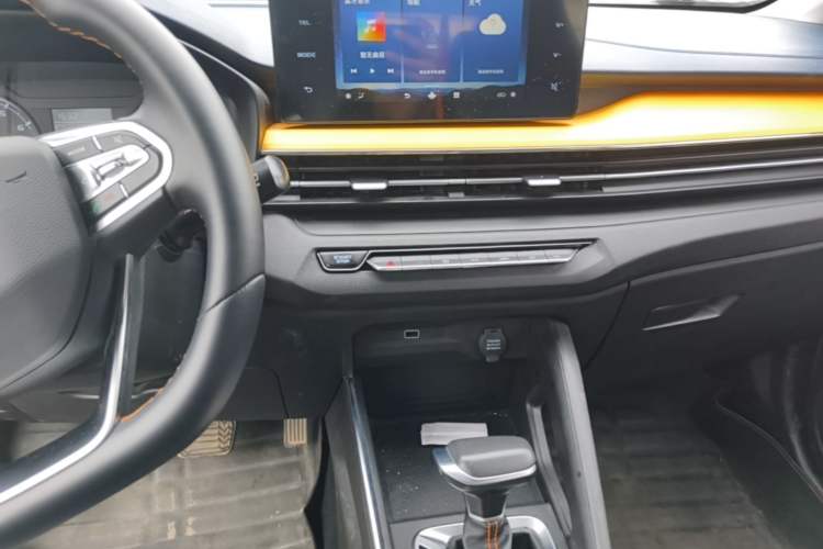Used Livan X3 PRO 2022 1.5L CVT Xiao Sa Audio And AC Panel