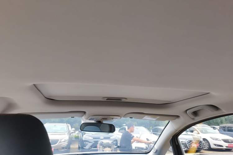 Used Livan X3 PRO 2022 1.5L CVT Xiao Sa Headliner