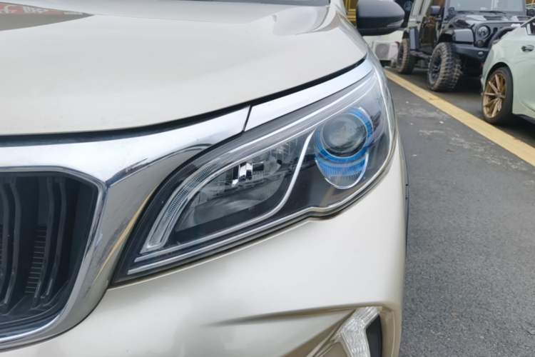 Used Livan X3 PRO 2022 1.5L CVT Xiao Sa Left Front Headlight