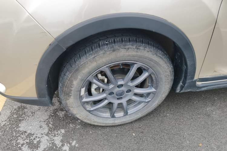 Used Livan X3 PRO 2022 1.5L CVT Xiao Sa Left Front Wheel Hub