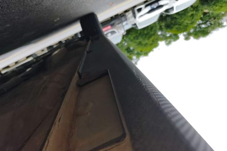 Used Livan X3 PRO 2022 1.5L CVT Xiao Sa Left Side Sill