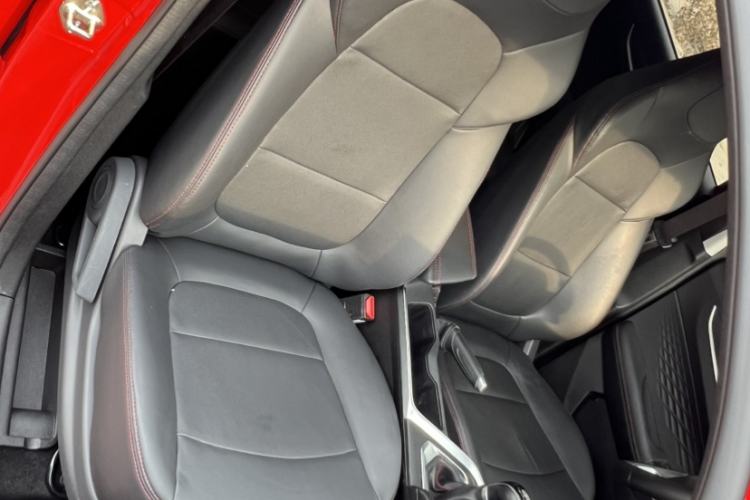 Used Livan X3 PRO 2022 1.5L Manual Little Cutie Interior 1