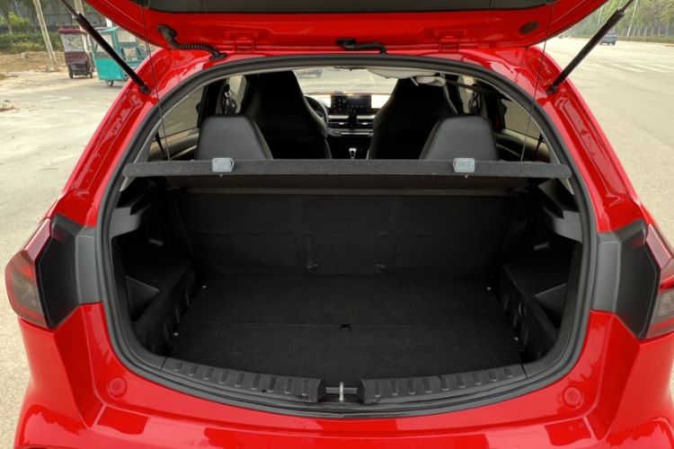 Used Livan X3 PRO 2022 1.5L Manual Little Cutie Interior 4
