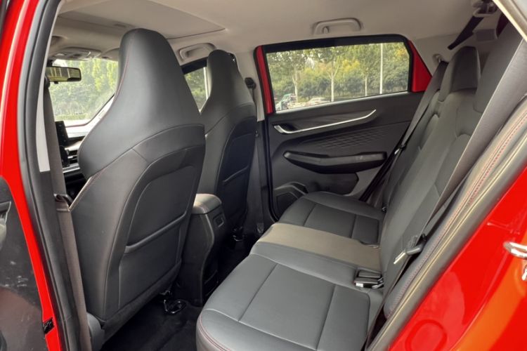 Used Livan X3 PRO 2022 1.5L Manual Little Cutie Interior 5