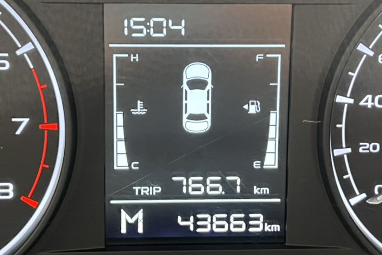 Used Livan X3 PRO 2022 1.5L Manual Little Cutie Odometer Close Up