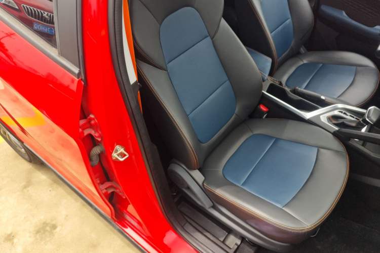 Used Livan X3 PRO 2022 1.5L CVT Xiao Sa Right Front Seat