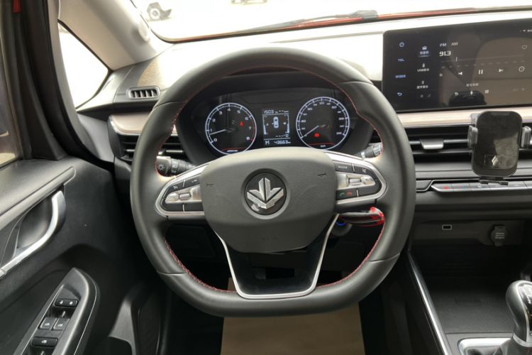 Used Livan X3 PRO 2022 1.5L Manual Little Cutie Steering Wheel