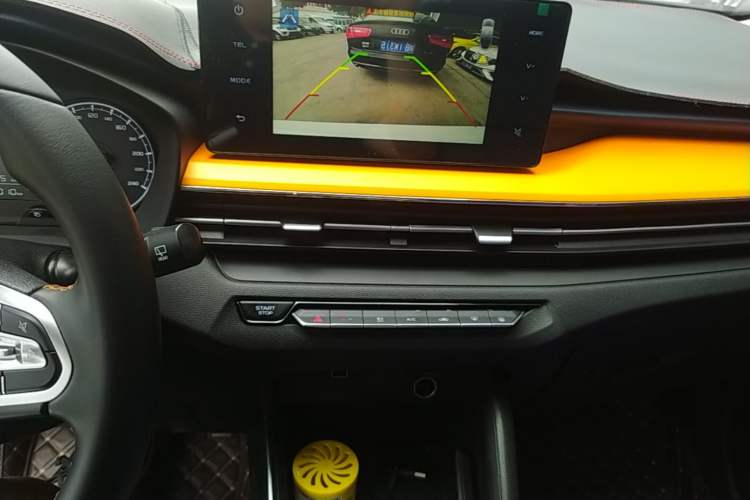 Used Livan X3 PRO 2022 1.5L CVT Xiao Sa Audio And AC Panel