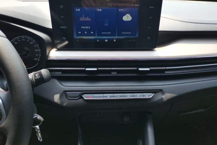 Used Livan X3 PRO 2022 1.5L Manual Little Cutie Audio And AC Panel