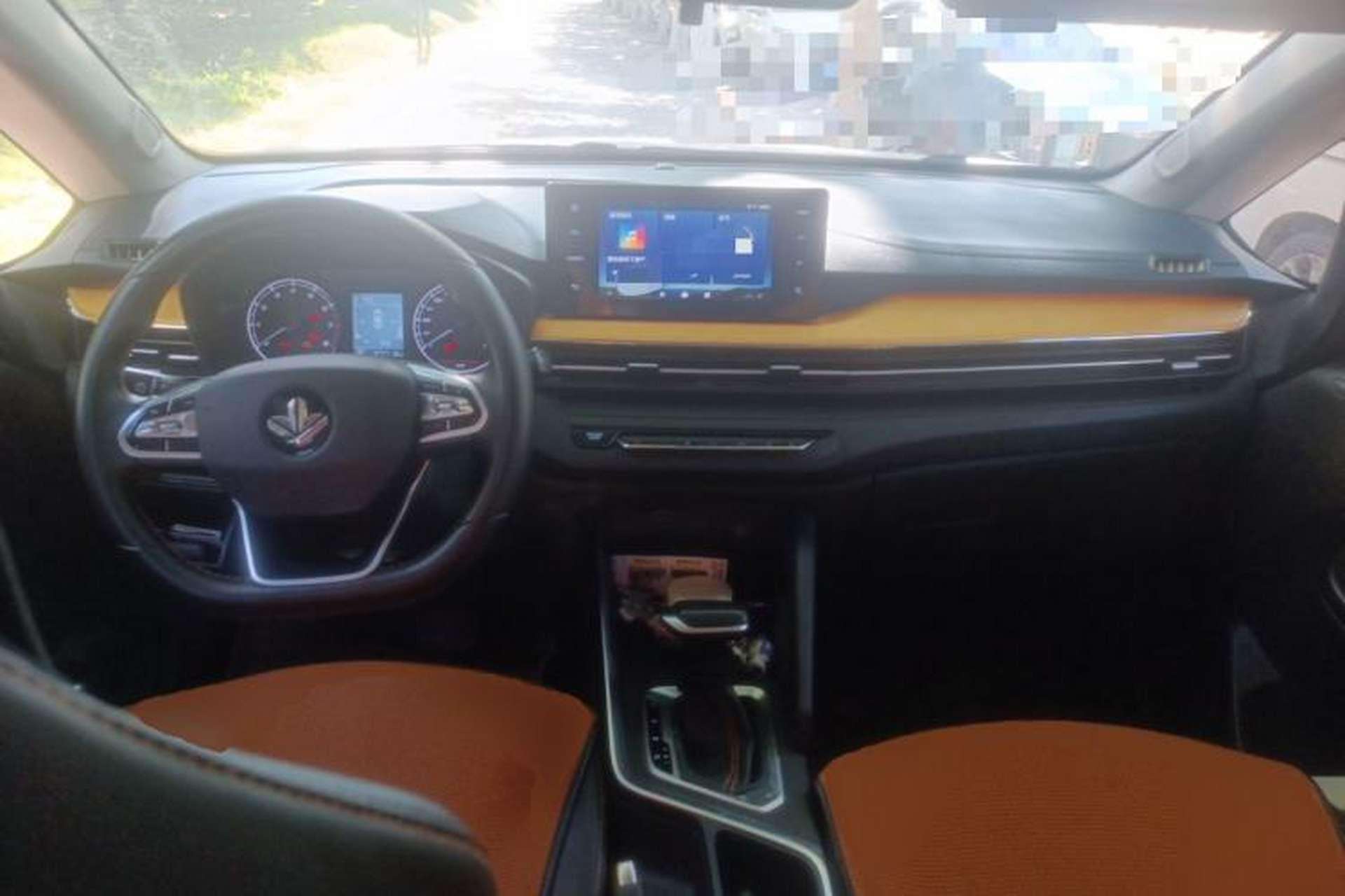Used Livan X3 PRO 2022 1.5L CVT Xiao Sa Center Console
