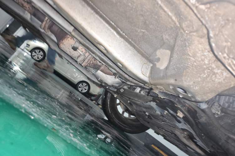 Used Livan X3 PRO 2022 1.5L CVT Xiao Sa Chassis Front Right