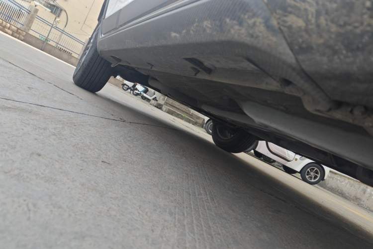 Used Livan X3 PRO 2022 1.5L Manual Little Cutie Chassis Front Right
