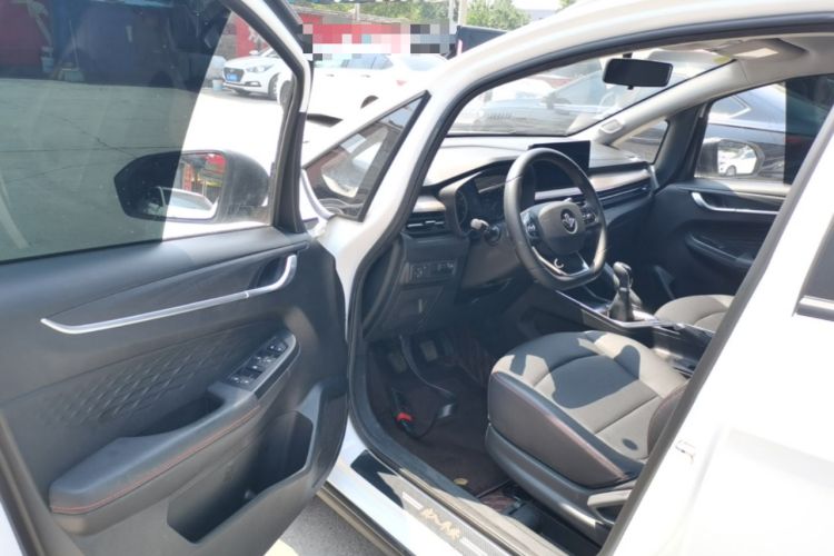 Used Livan X3 PRO 2022 1.5L Manual Little Cutie Driver Seat