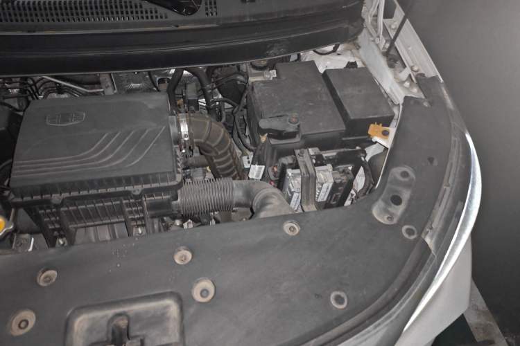 Used Livan X3 PRO 2022 1.5L CVT Xiao Sa Engine Bay Left