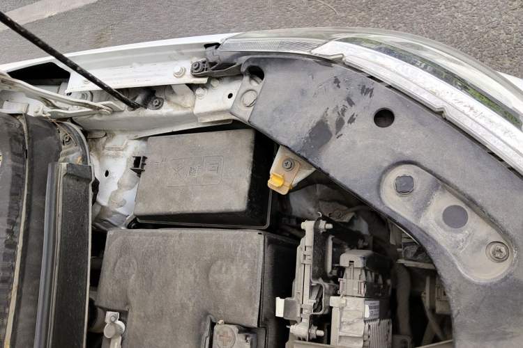 Used Livan X3 PRO 2022 1.5L CVT Xiao Sa Engine Bay Left
