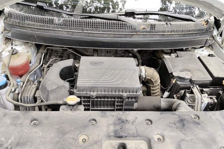 Used Livan X3 PRO 2022 1.5L CVT Xiao Sa Engine Bay