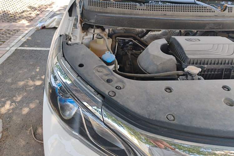 Used Livan X3 PRO 2022 1.5L CVT Xiao Sa Engine Bay Right