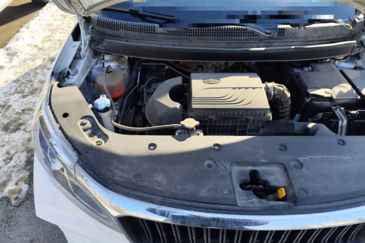 Used Livan X3 PRO 2022 1.5L Manual Little Cutie Engine Bay Right
