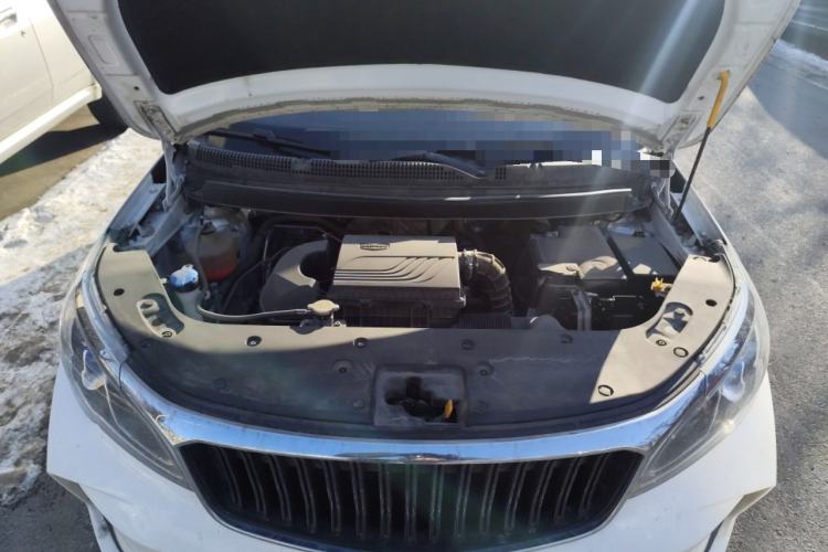 Used Livan X3 PRO 2022 1.5L Manual Little Cutie Engine Bay