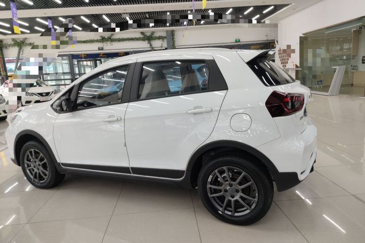 Used Livan X3 PRO 2022 1.5L Manual Little Cutie Exterior 5