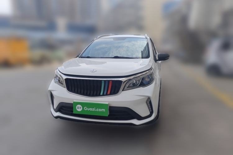 Used Livan X3 PRO 2022 1.5L Manual Little Cutie Front