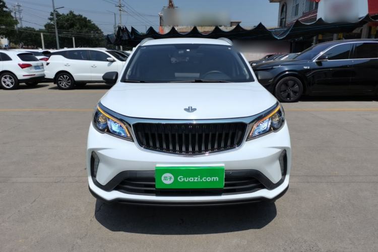 Used Livan X3 PRO 2022 1.5L Manual Little Cutie Front