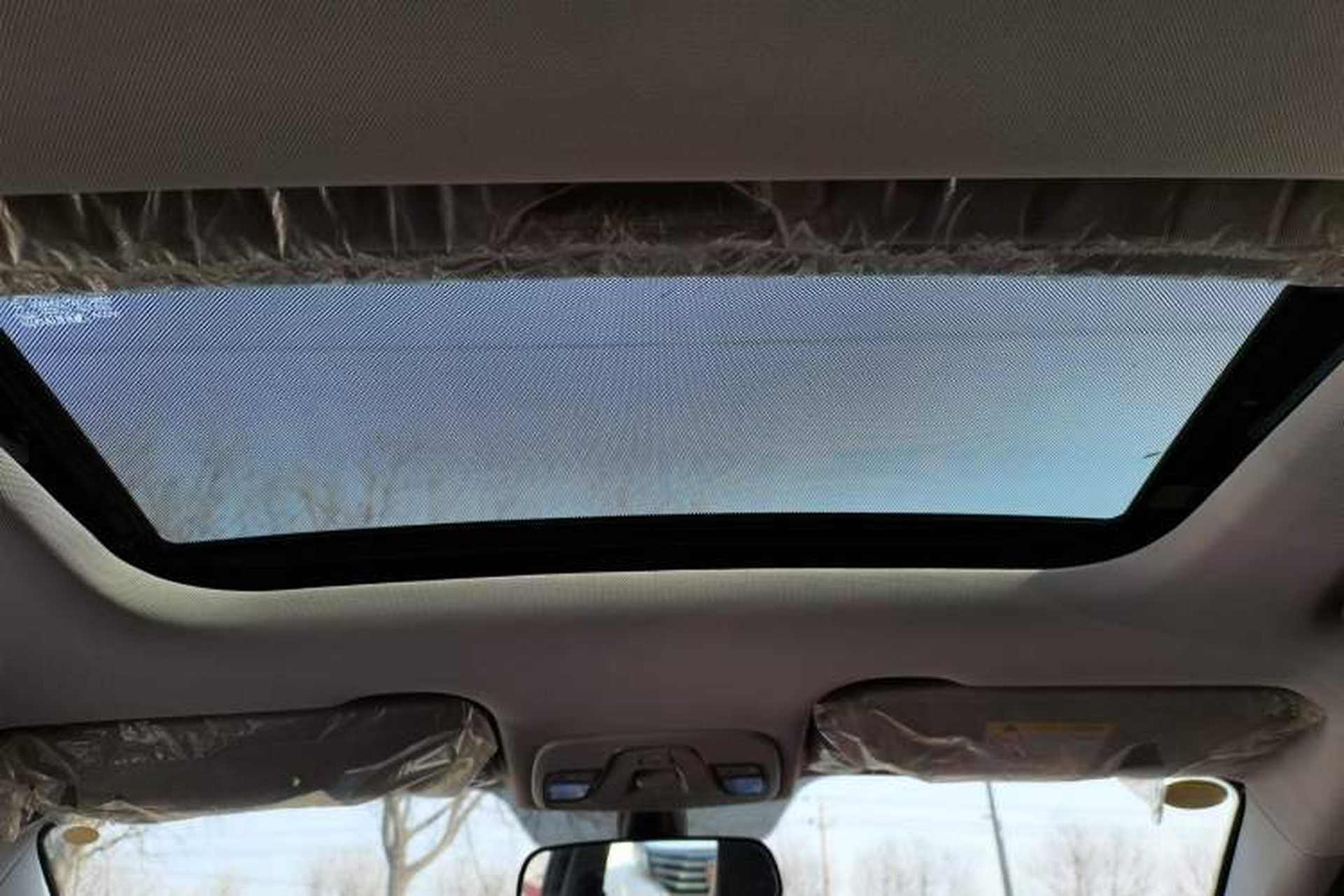 Used Livan X3 PRO 2022 1.5L CVT Xiao Sa Headliner