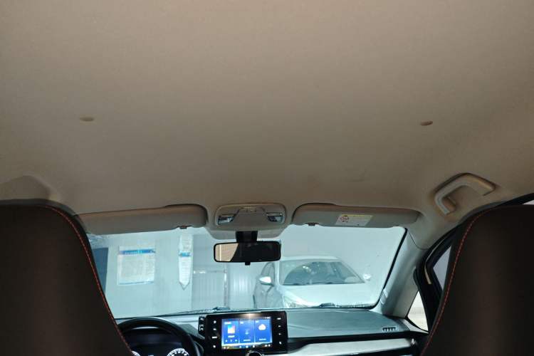 Used Livan X3 PRO 2022 1.5L Manual Little Cutie Headliner