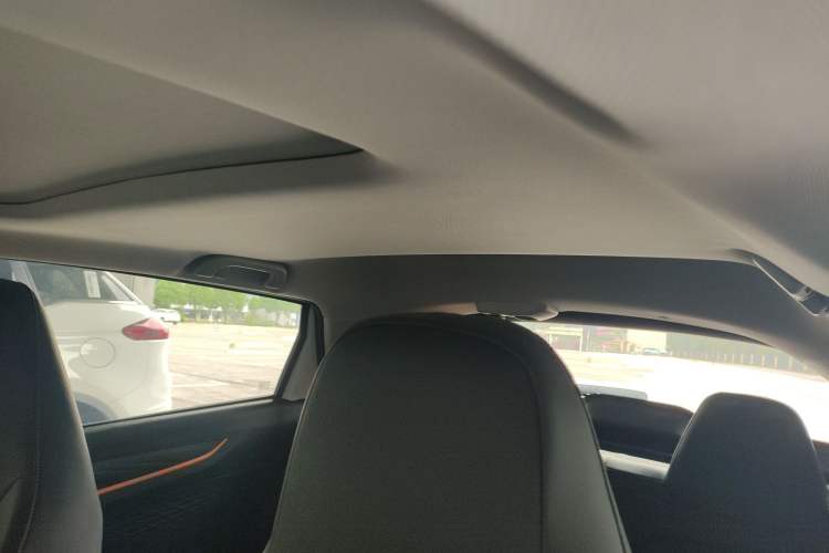 Used Livan X3 PRO 2022 1.5L CVT Xiao Sa Headliner