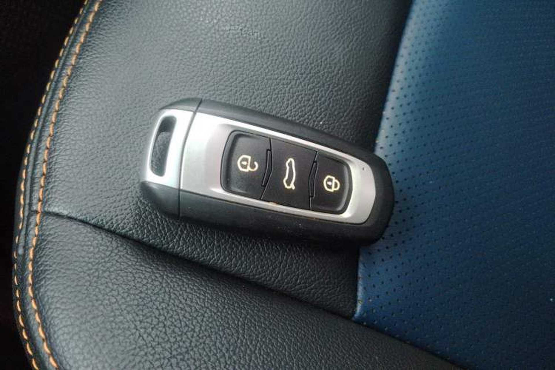 Used Livan X3 PRO 2022 1.5L CVT Xiao Sa Interior 1