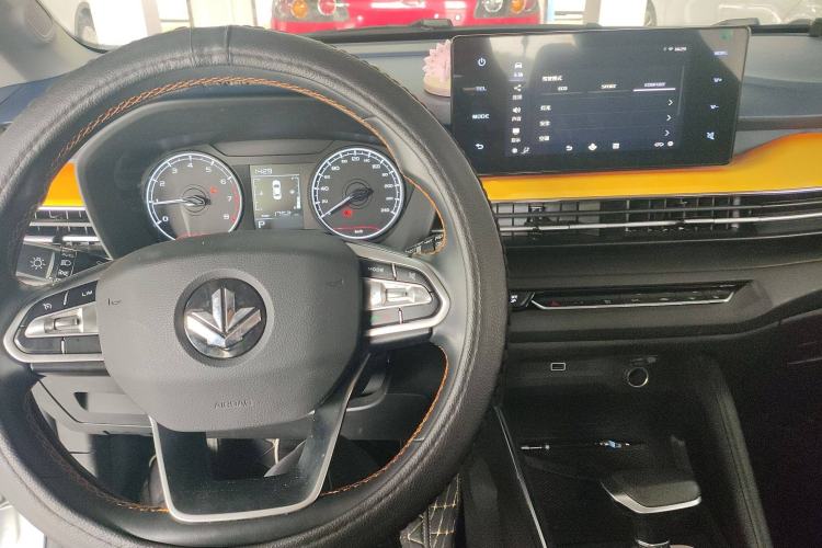 Used Livan X3 PRO 2022 1.5L CVT Xiao Sa Interior 2