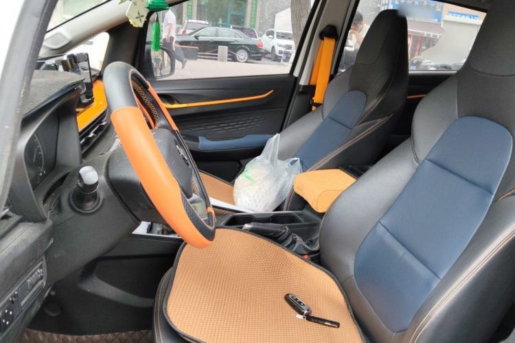 Used Livan X3 PRO 2022 1.5L CVT Xiao Sa Left Front Seat