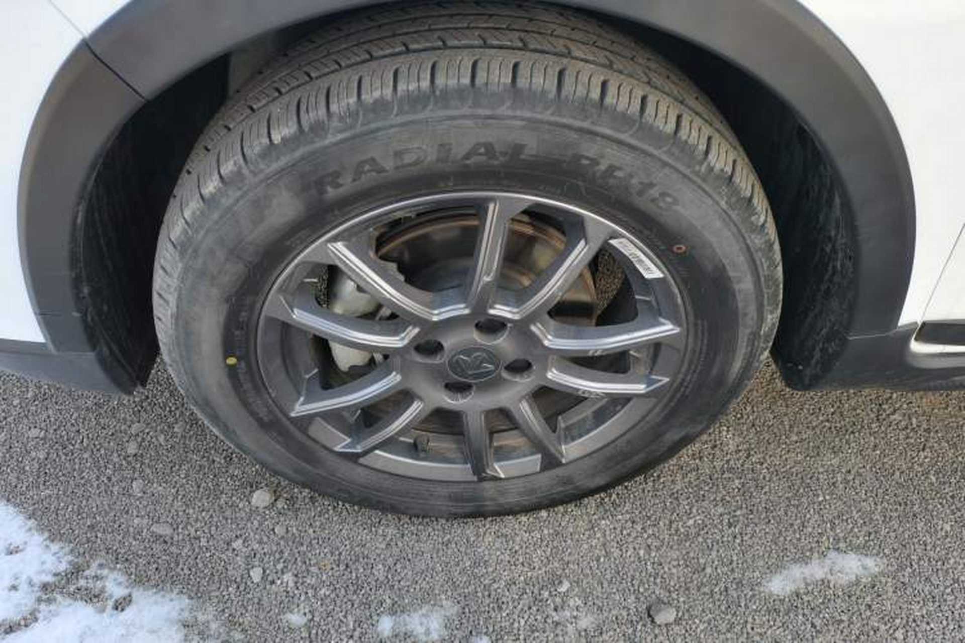 Used Livan X3 PRO 2022 1.5L CVT Xiao Sa Left Front Wheel Hub