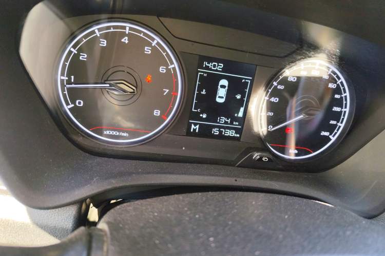 Used Livan X3 PRO 2022 1.5L Manual Little Cutie Odometer Close Up