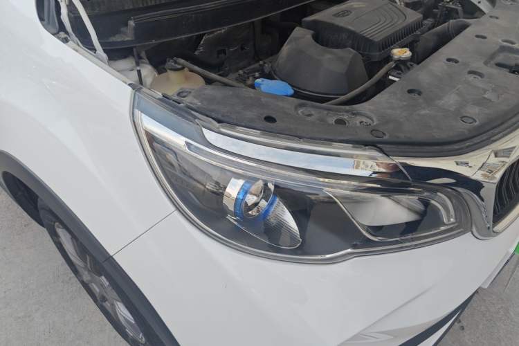 Used Livan X3 PRO 2022 1.5L Manual Little Cutie Right Front Headlight
