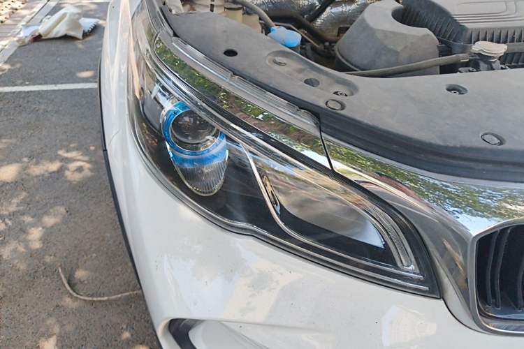 Used Livan X3 PRO 2022 1.5L CVT Xiao Sa Right Front Headlight