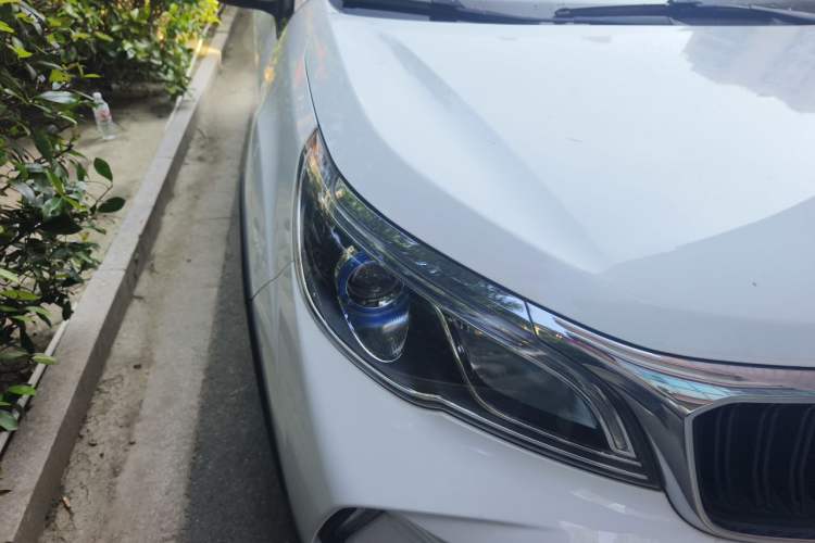 Used Livan X3 PRO 2022 1.5L CVT Xiao Sa Right Front Headlight