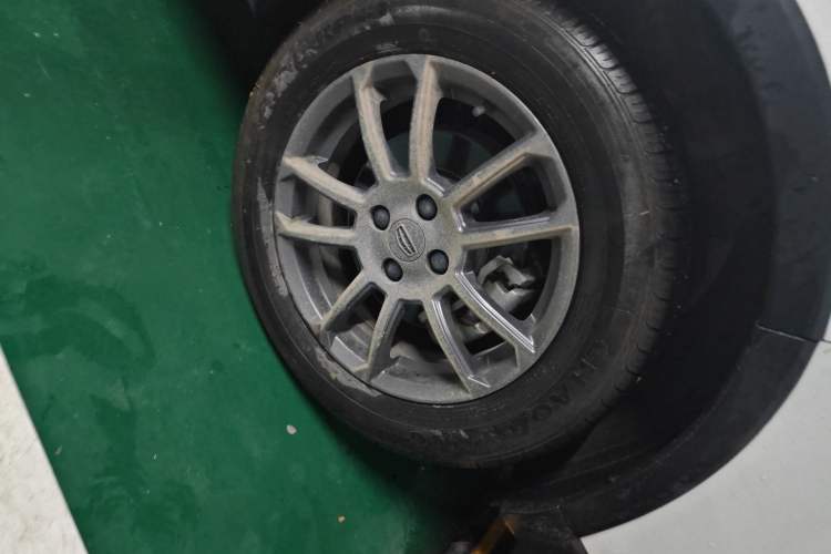 Used Livan X3 PRO 2022 1.5L CVT Xiao Sa Right Front Wheel Hub